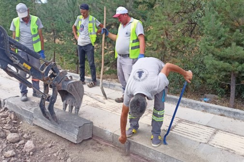 MERKEZ YAYLA YOLU KALDIRIM ÇALIŞMAMIZ BAŞLADI…