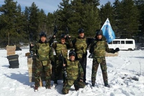 DOĞAL ORMAN İÇİNDE, KAR ÜSTÜNDE PAINTBALL KEYFİ…