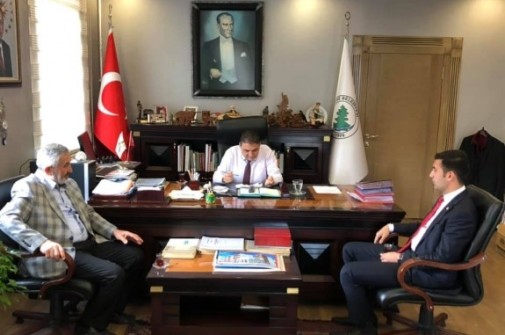 Belediye Başkanımız Hazım Caner Can, Mayıs ayı Meclis toplantısı öncesi AK Parti grup toplantısını gerçekleştirdi.